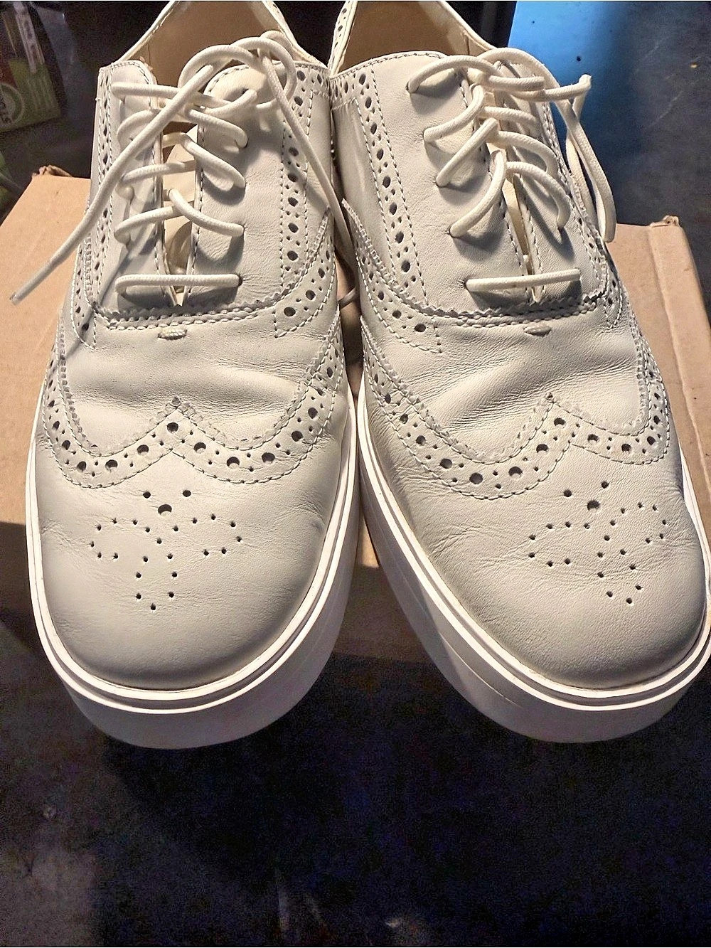 Clarks Hero Brogue Leather Brogue Shoes US 9.5 Like New